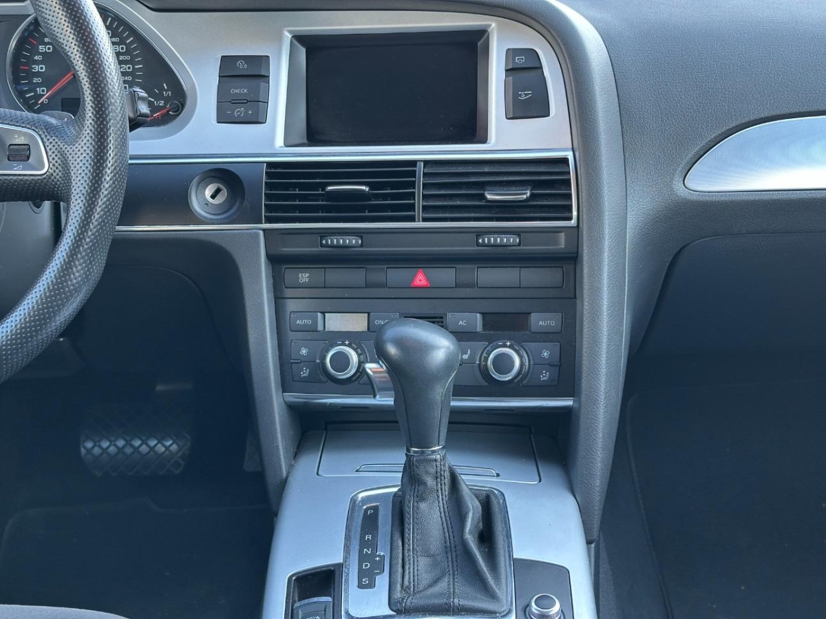 T10