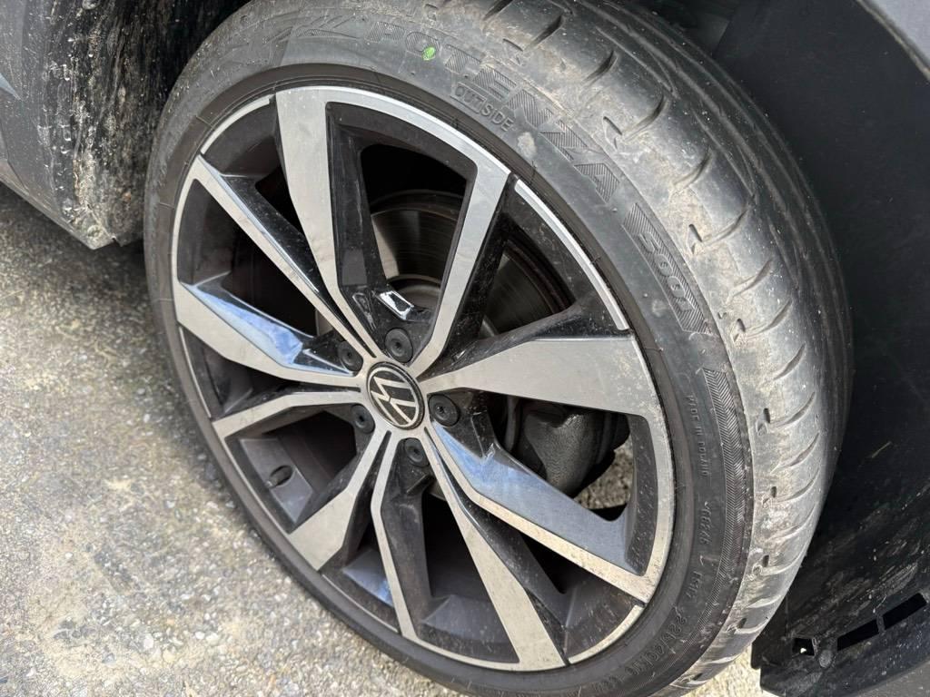 T12