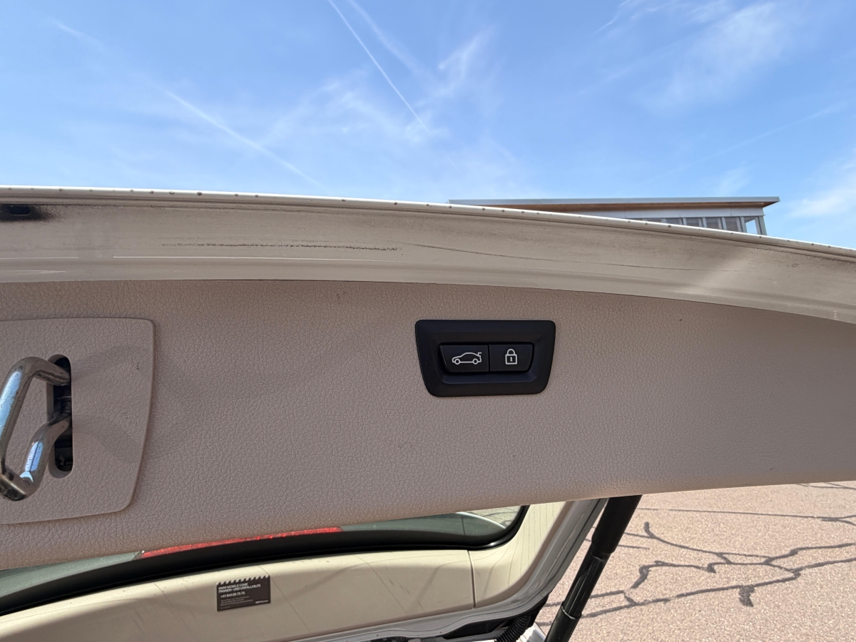 T12