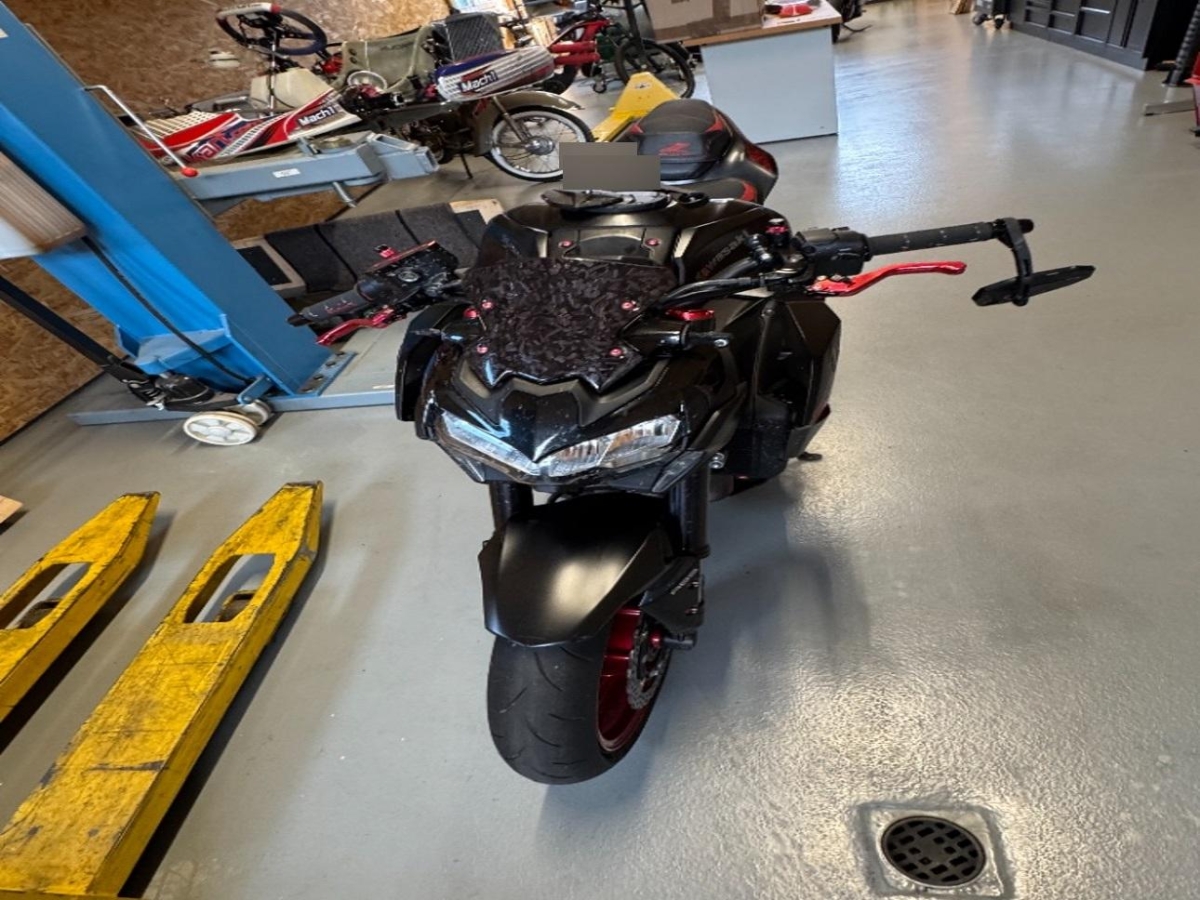 T1