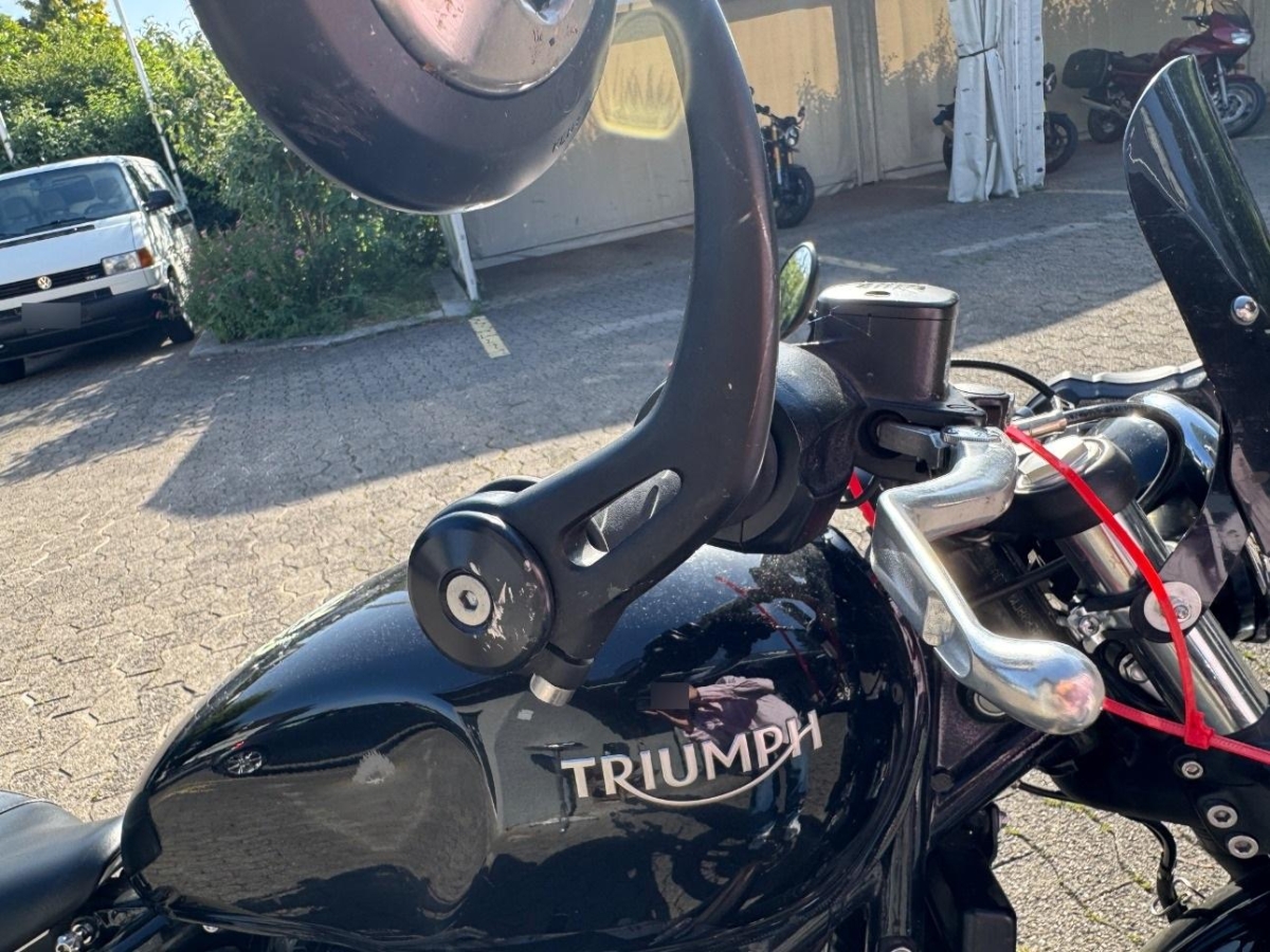 T11