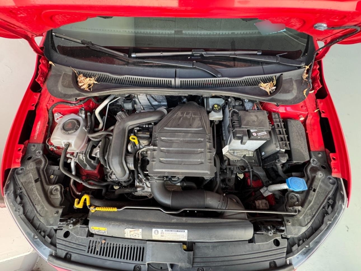 T9