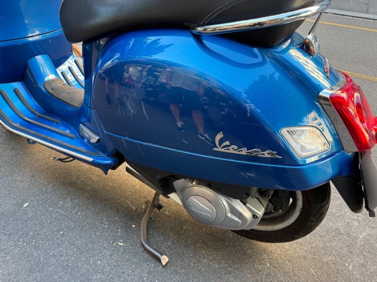 T9