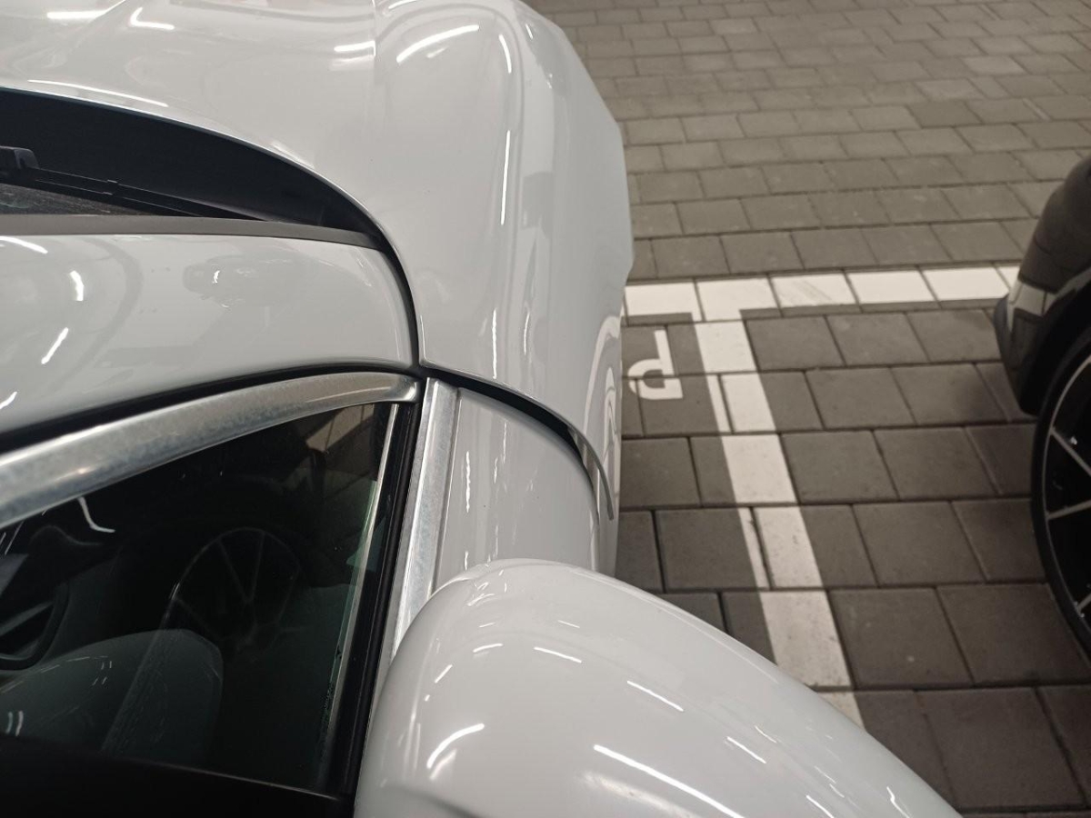 T18