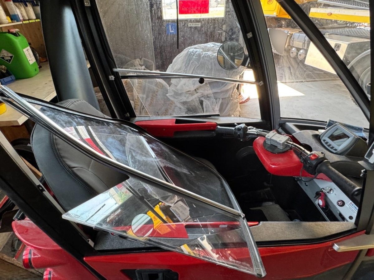 T16
