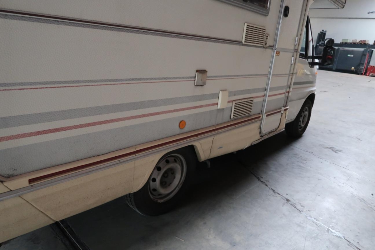 T18