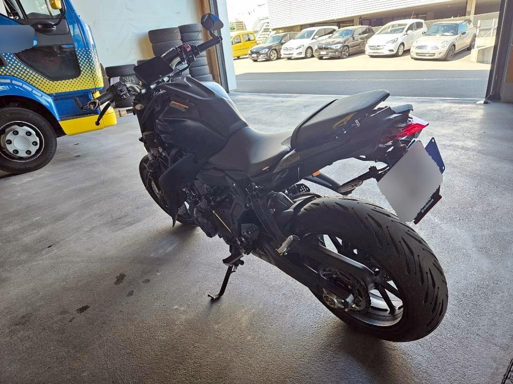 T1
