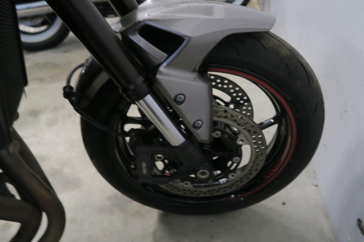 T18