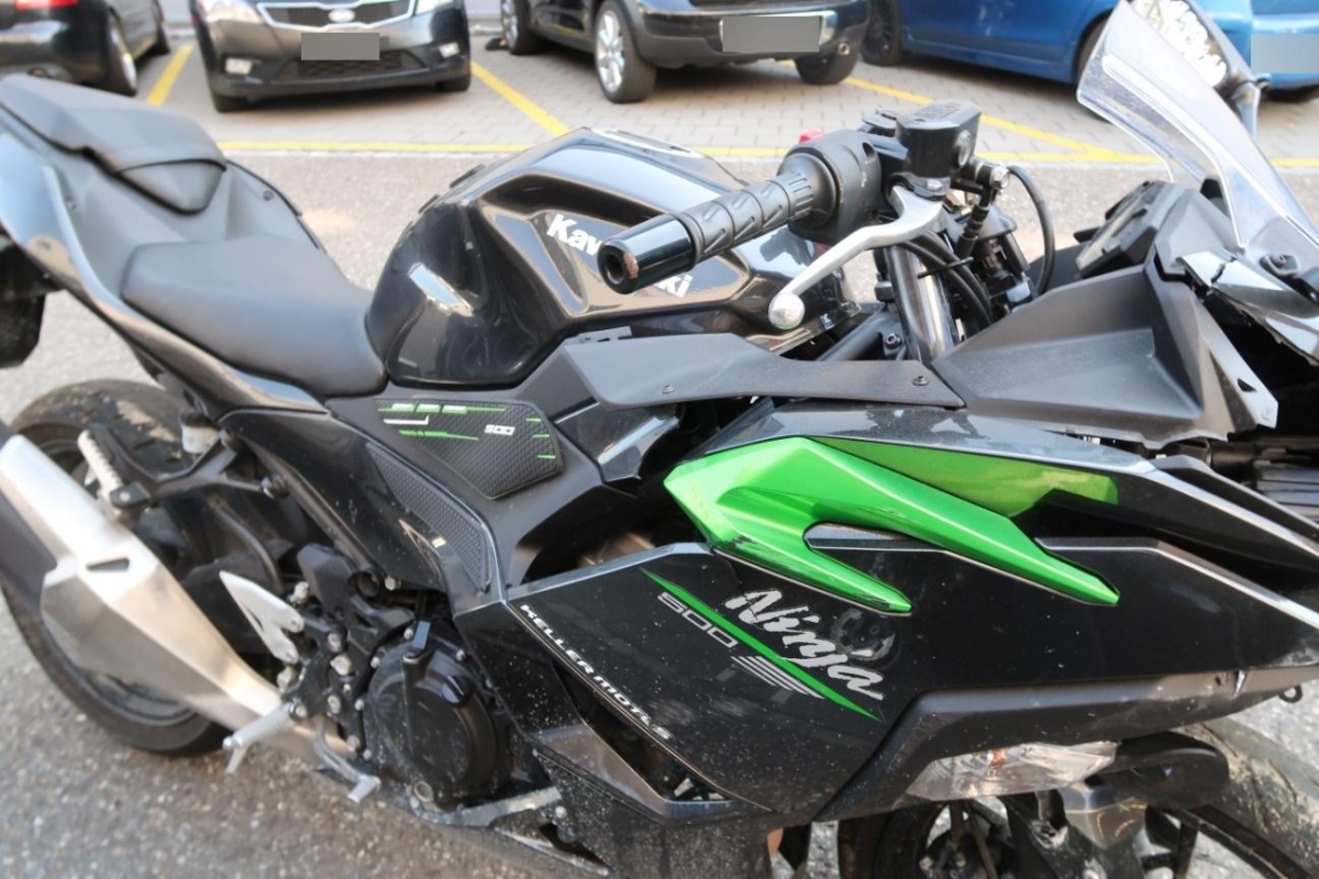 T9
