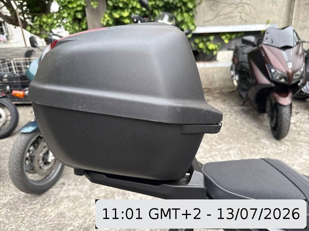 T12