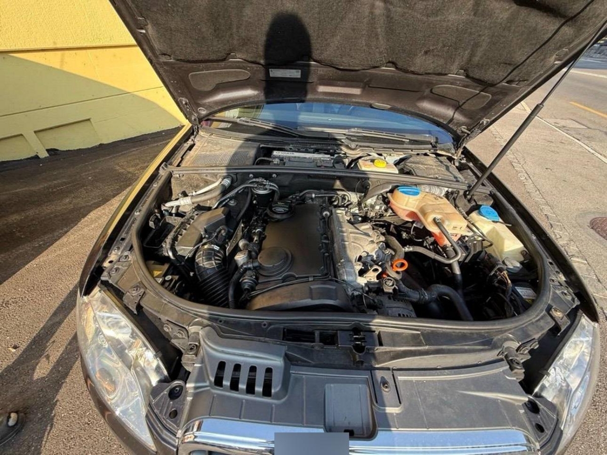 T8
