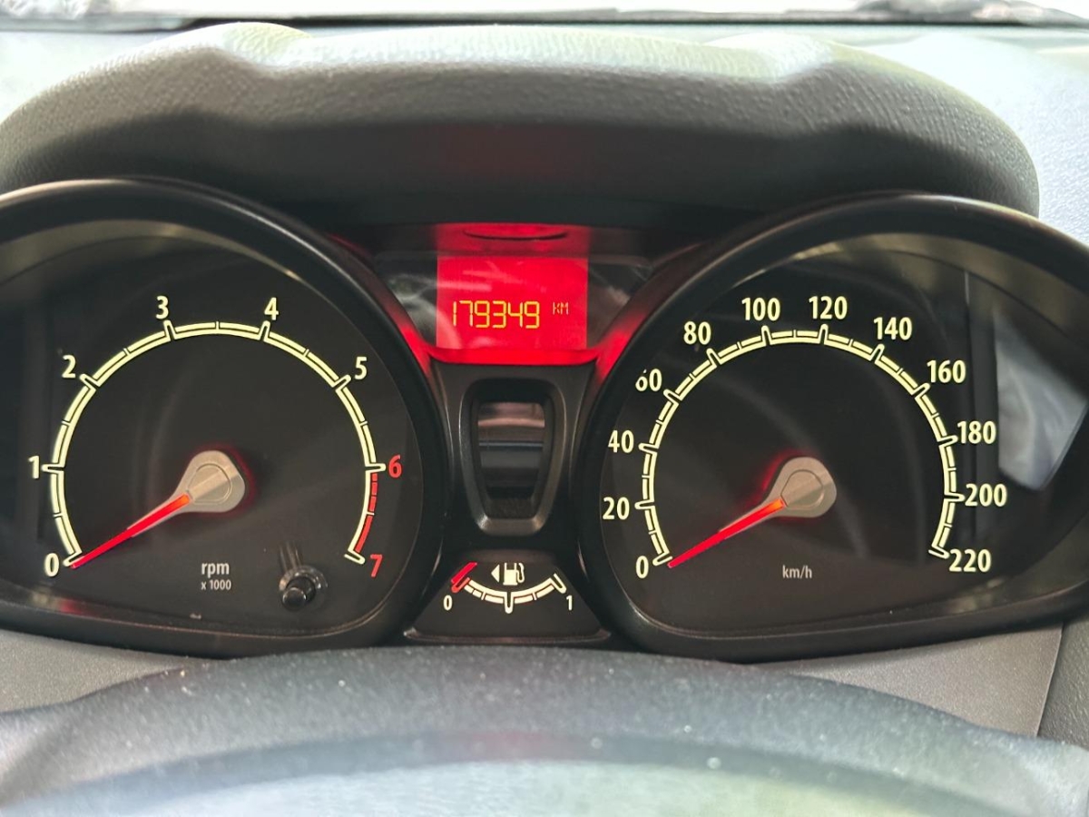 T11
