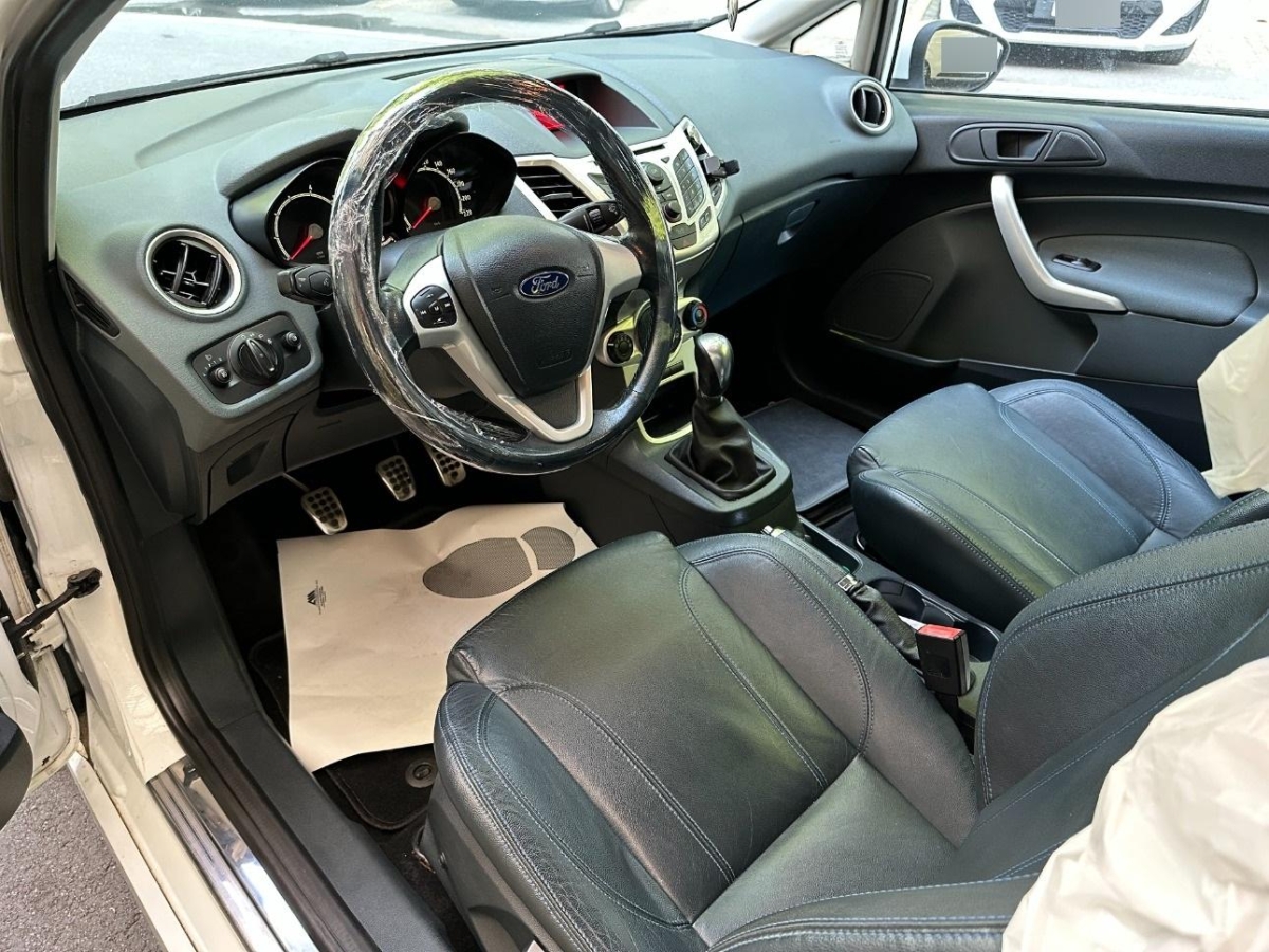 T7