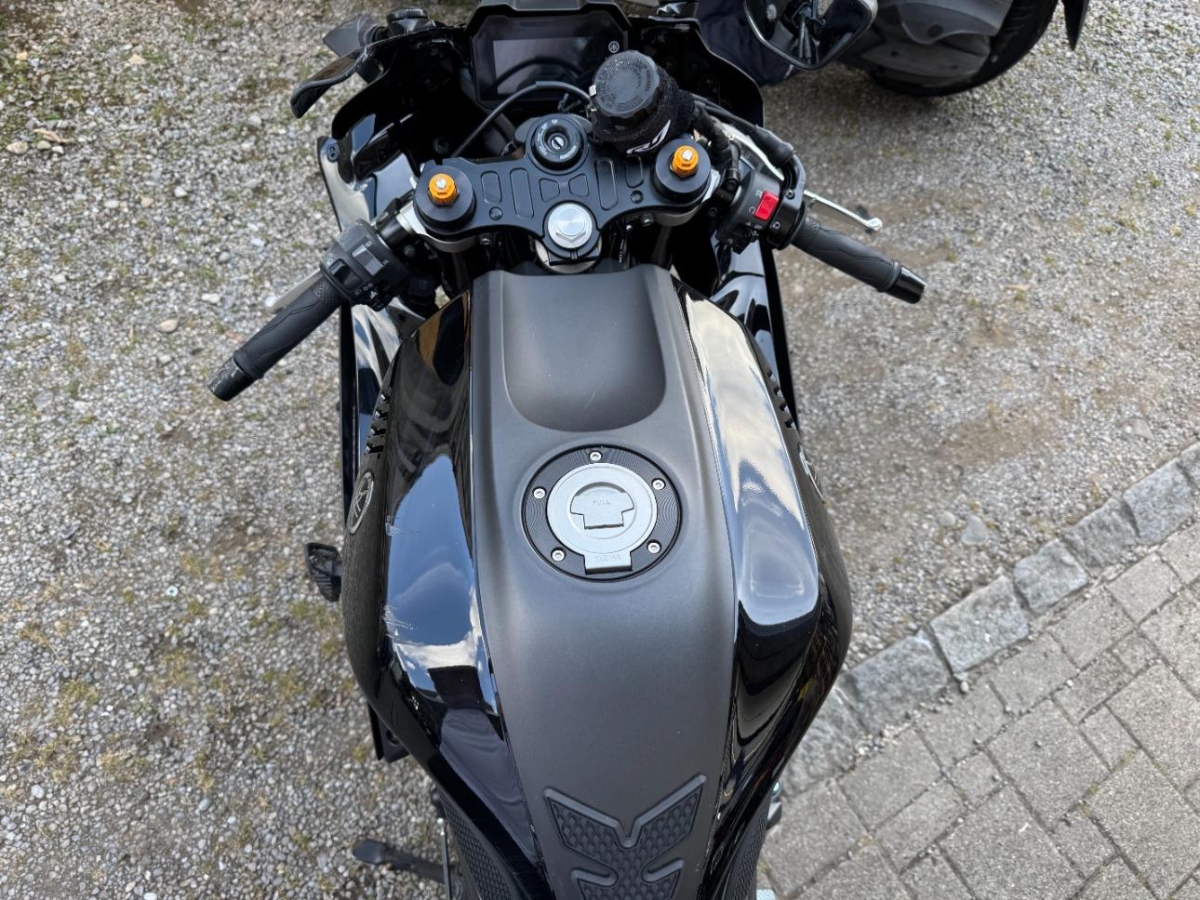 T12