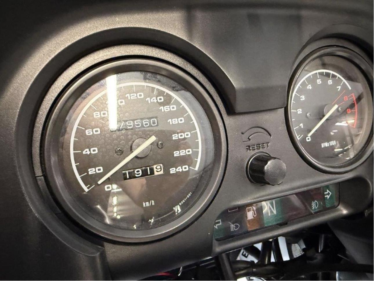 T9