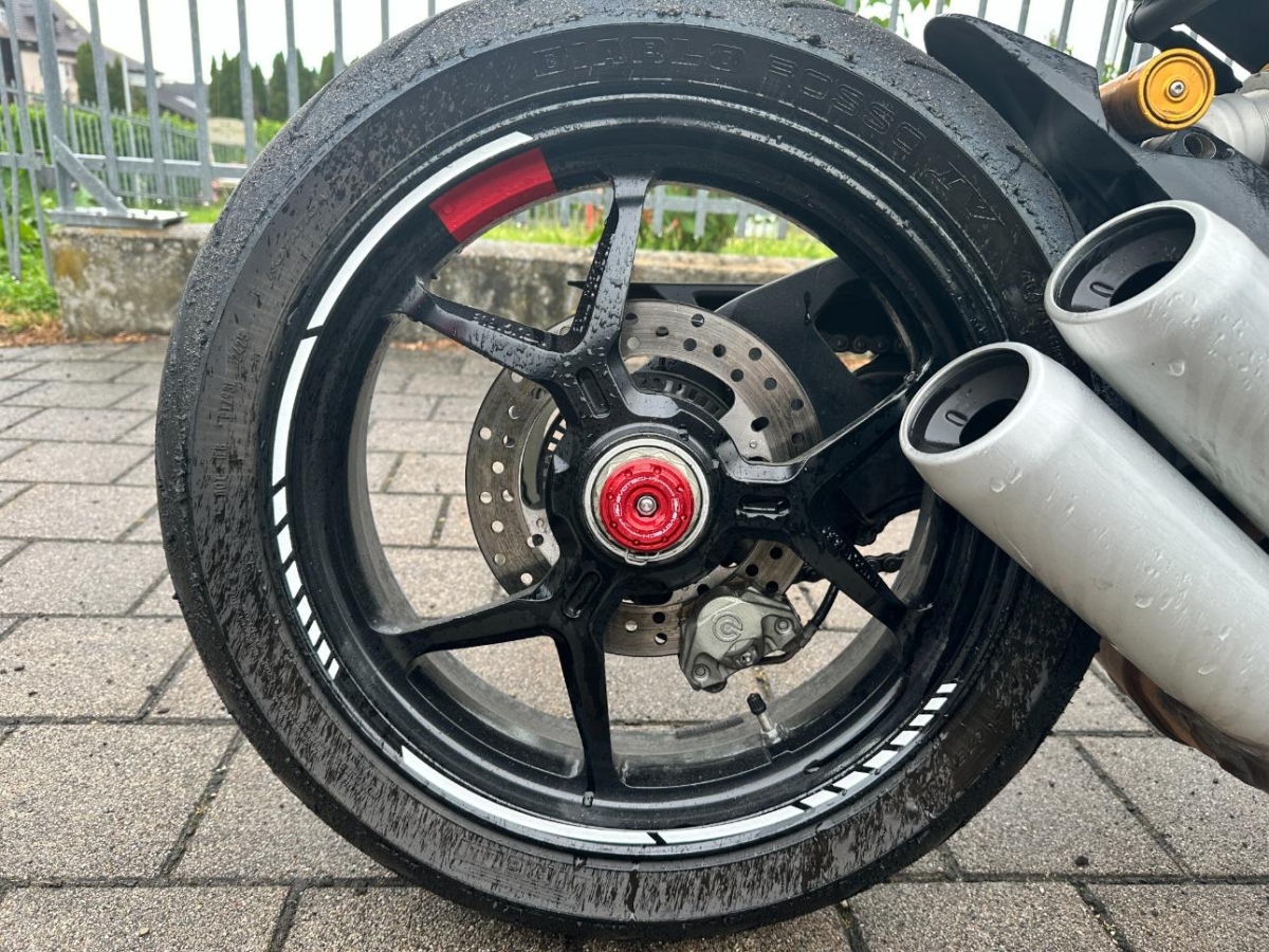 T13