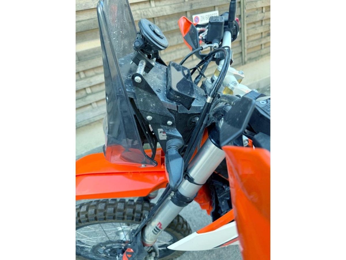 T17