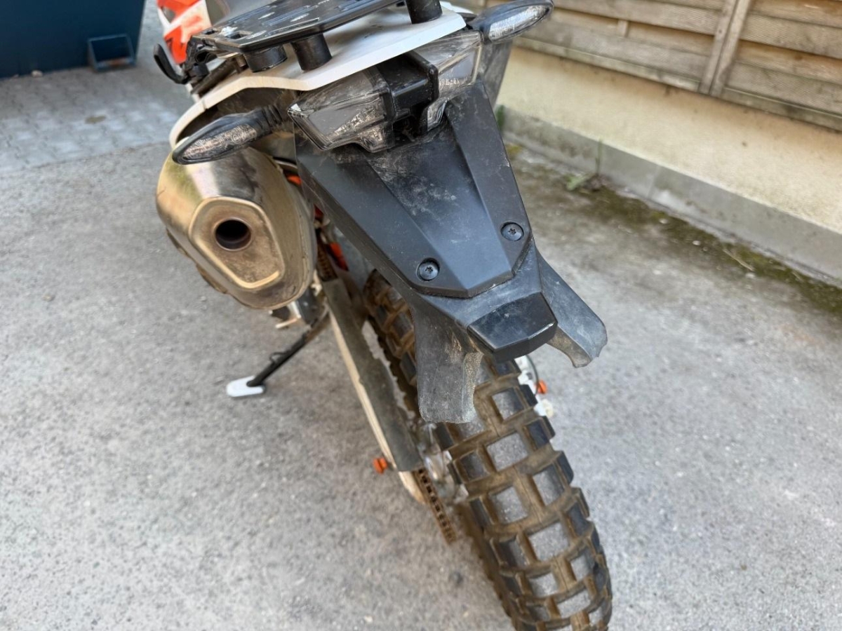 T8
