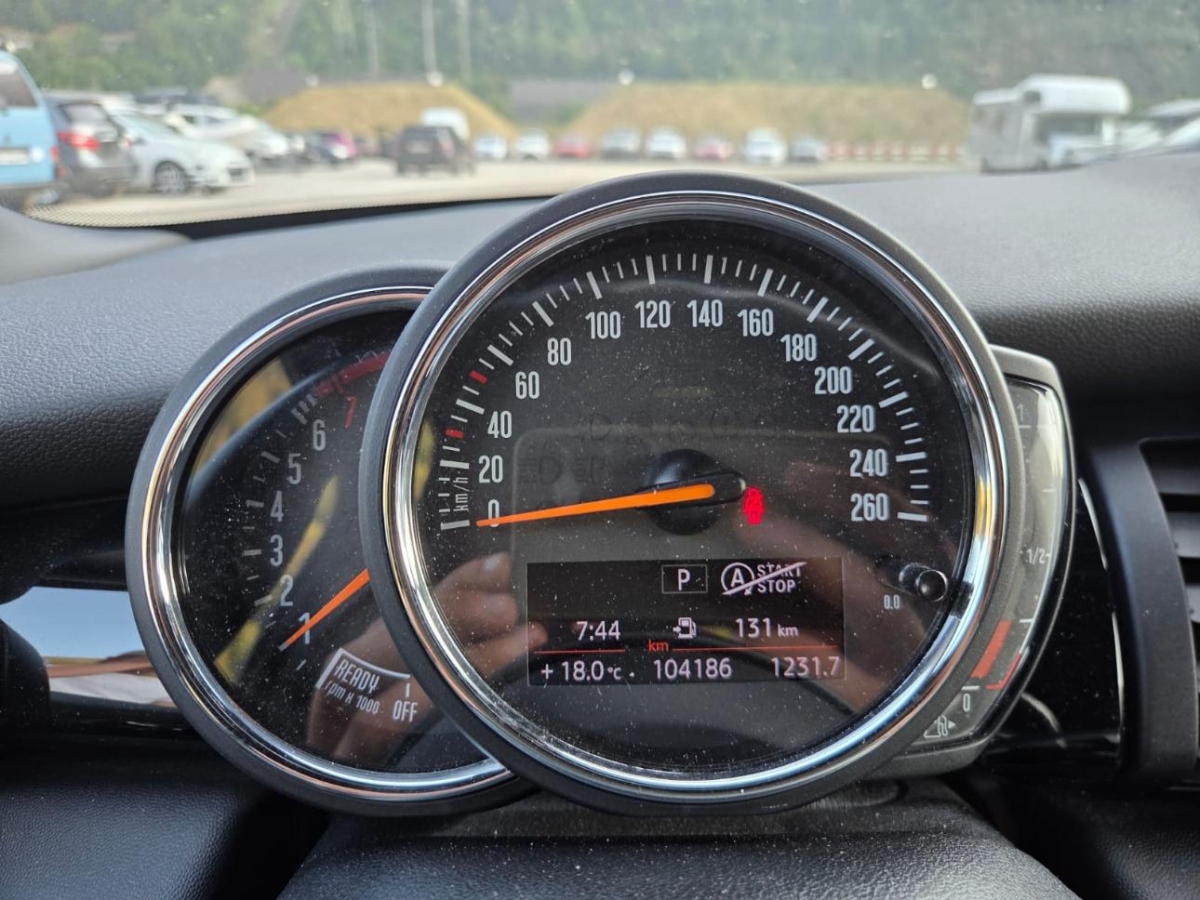 T8