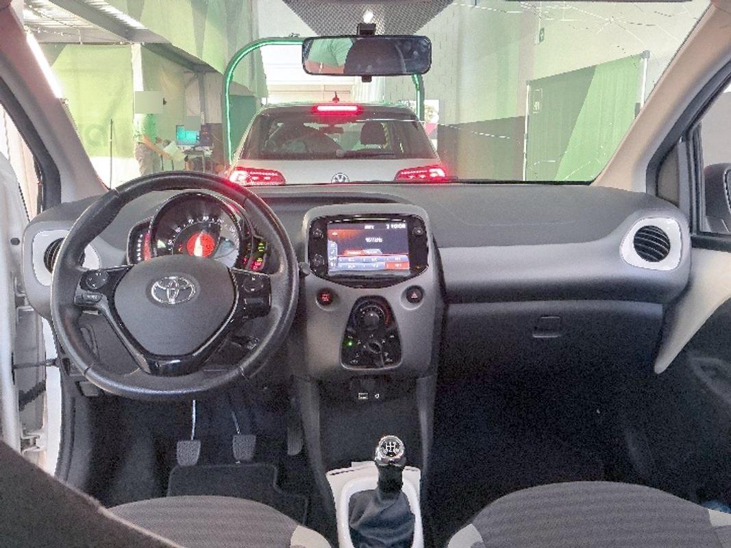 T10