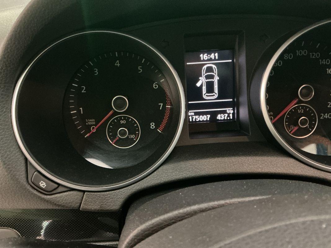 T9