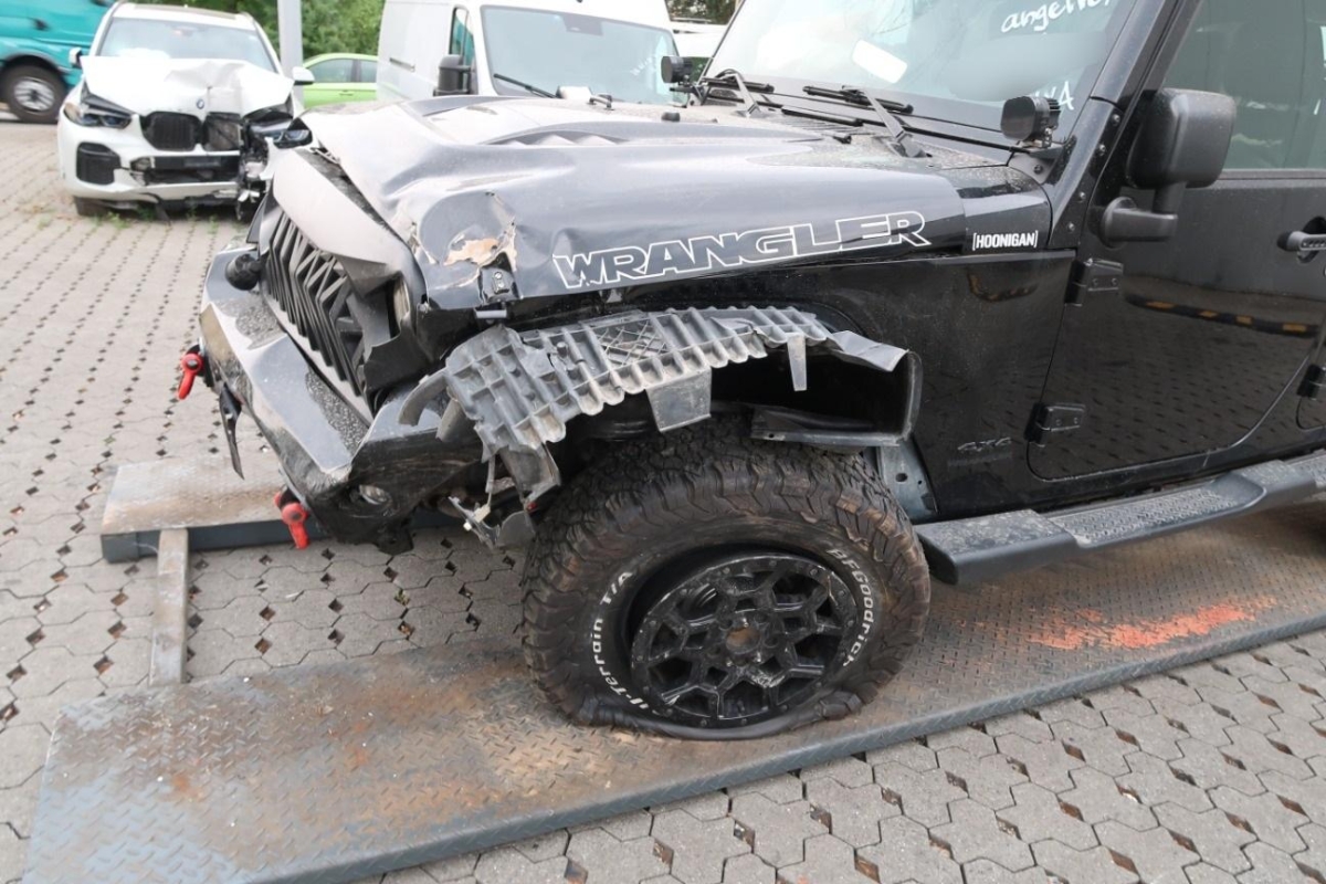 T18