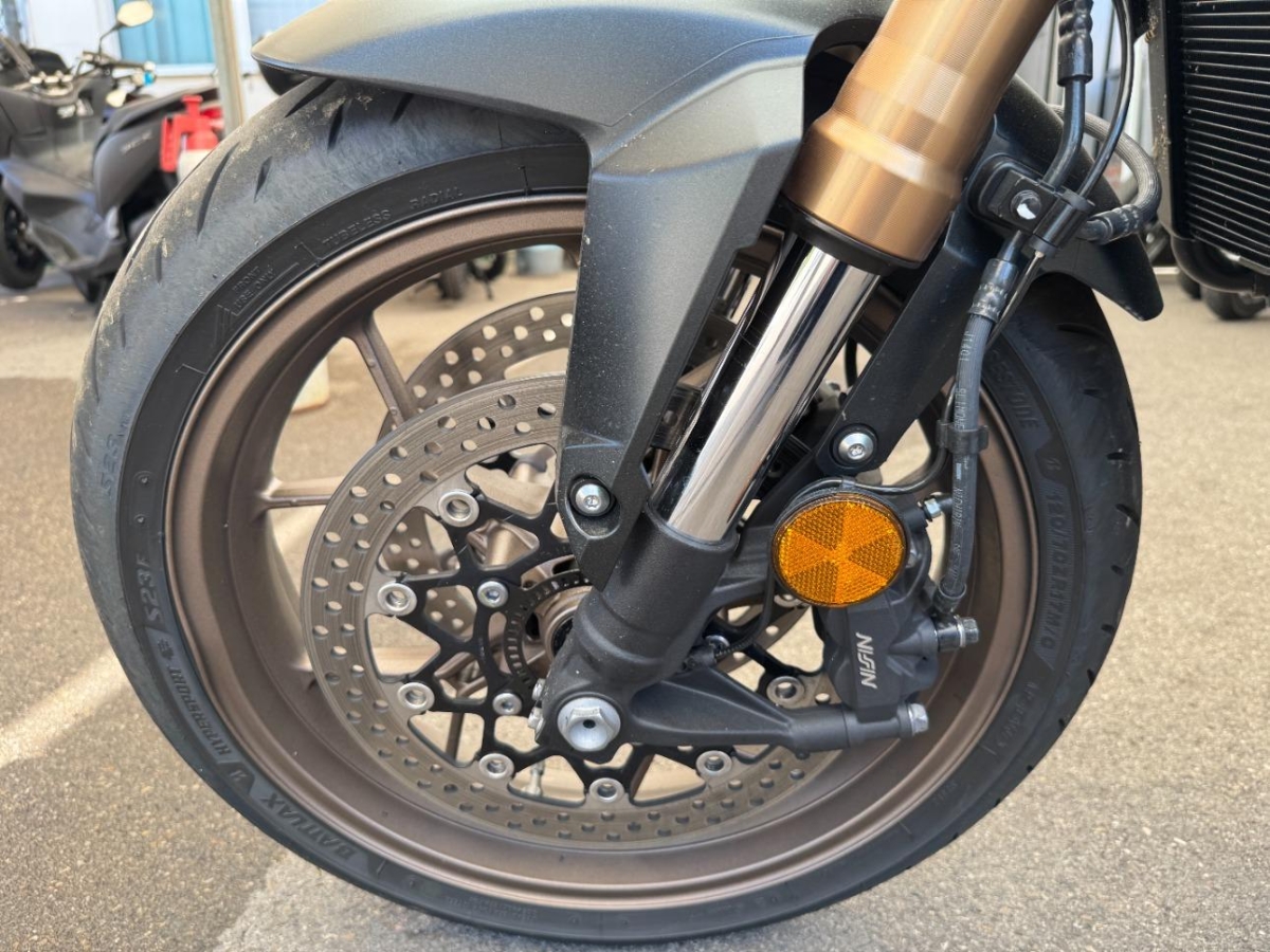 T18