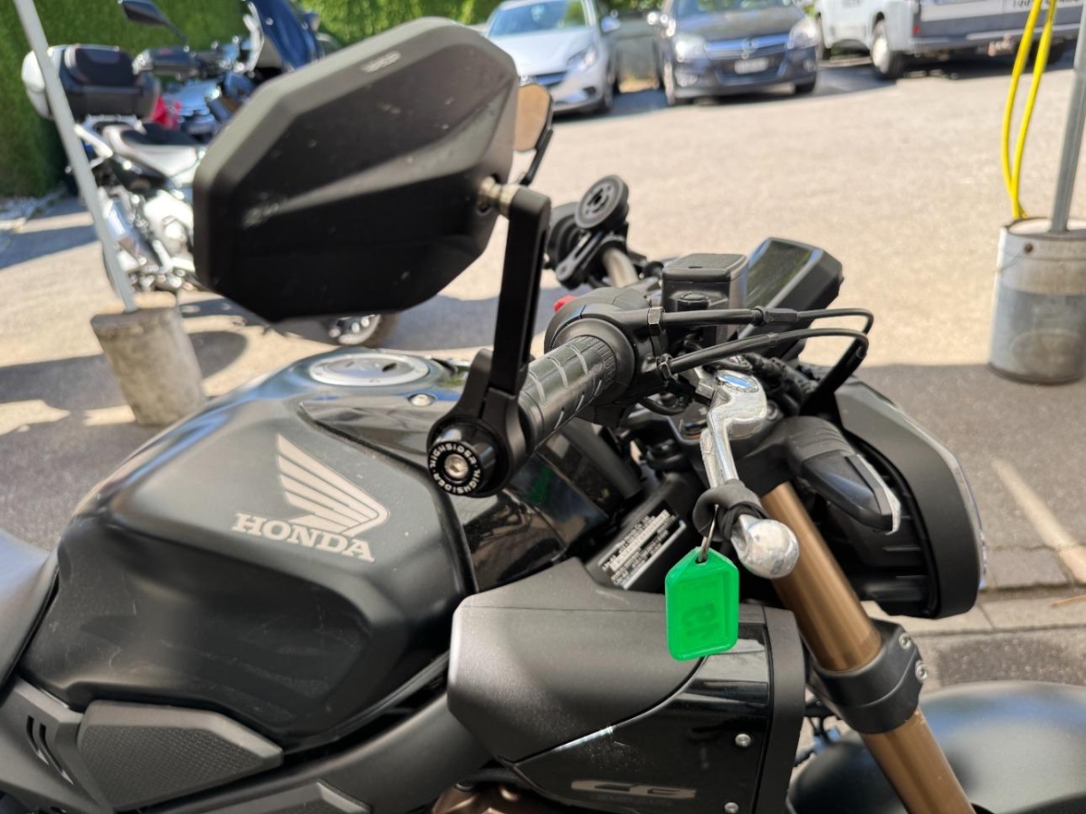 T7