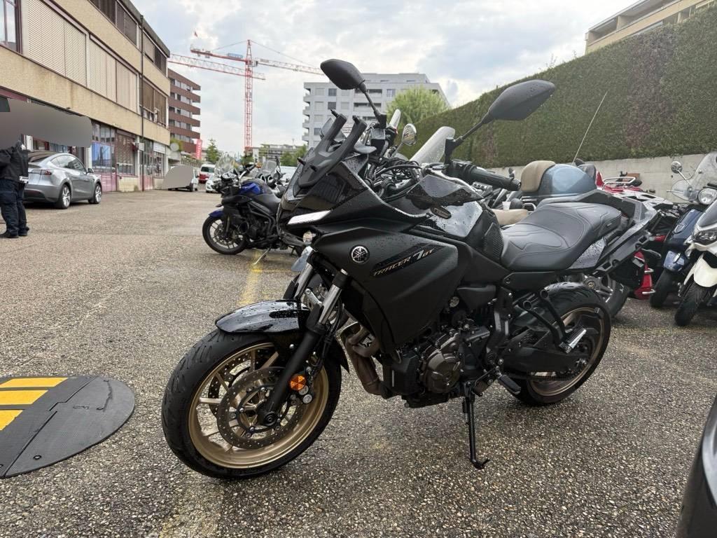 T7