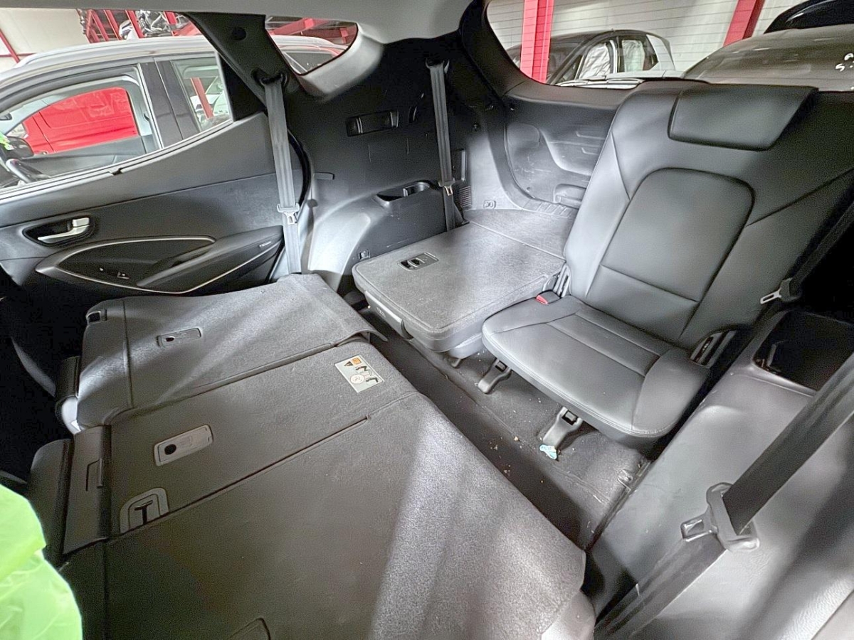 T12