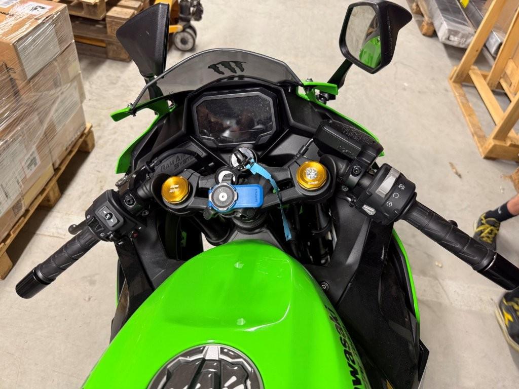 T8