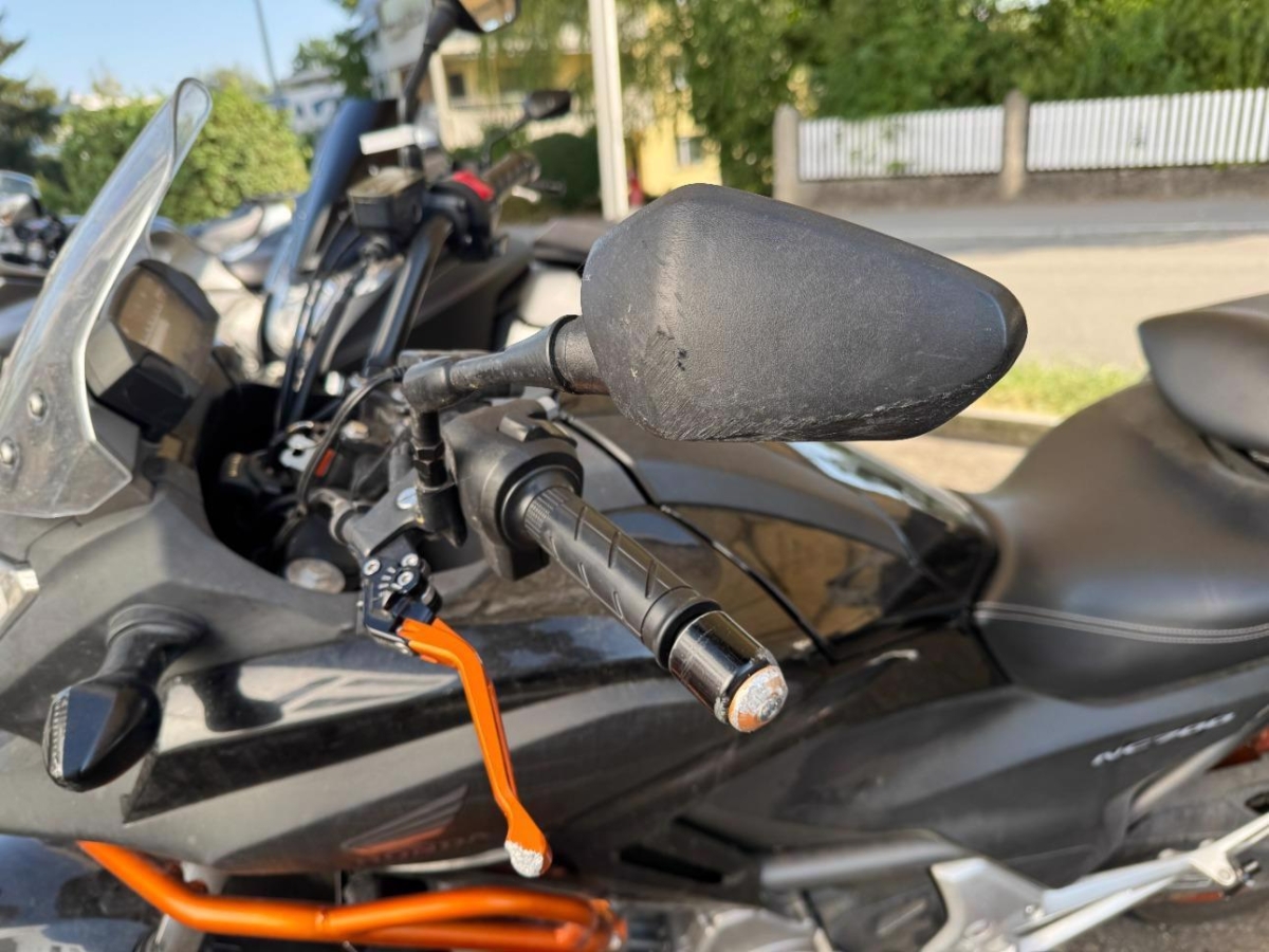 T18