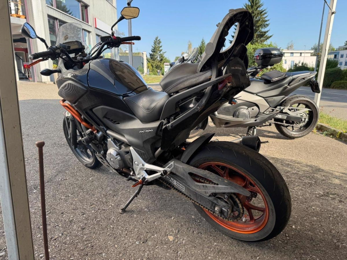 T6
