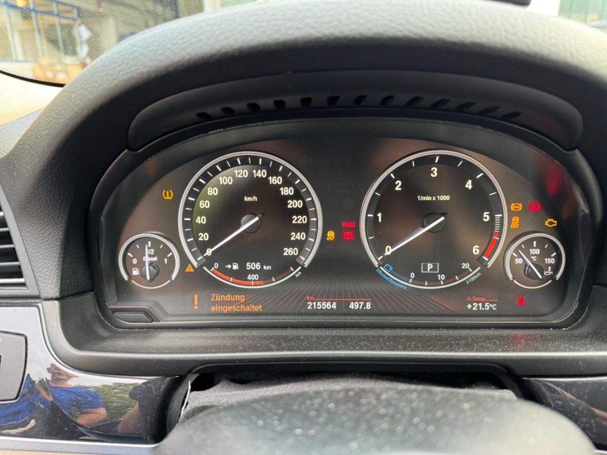 T8