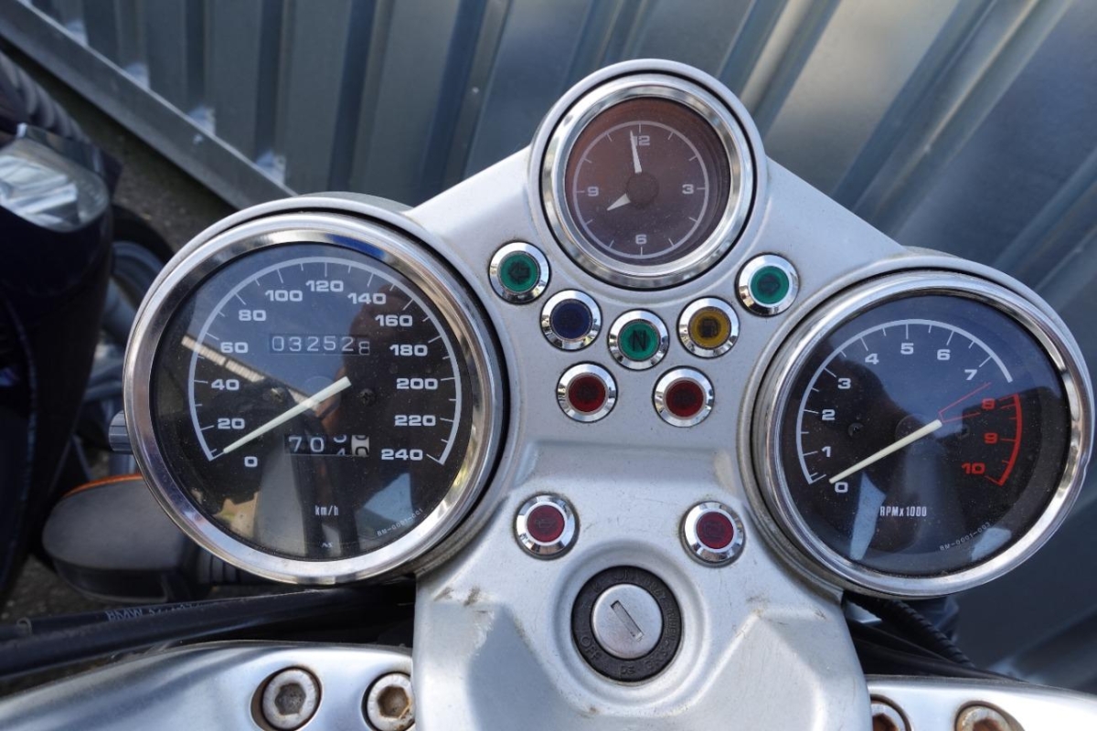 T11