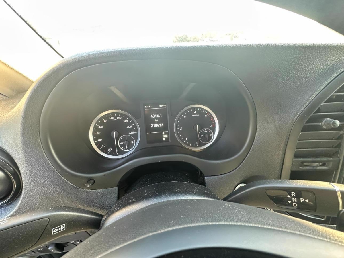 T9