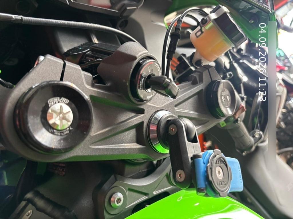 T9