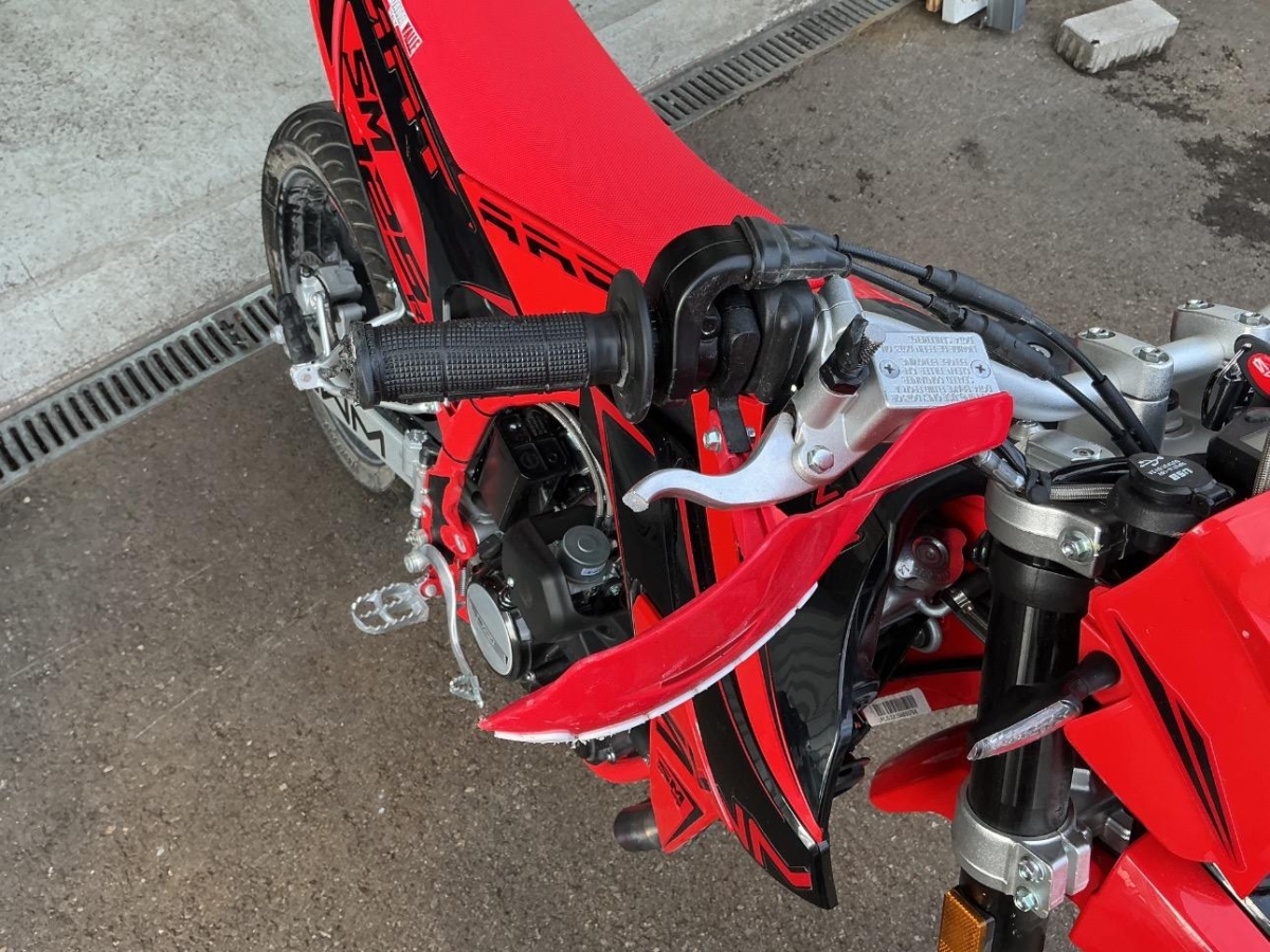 T13