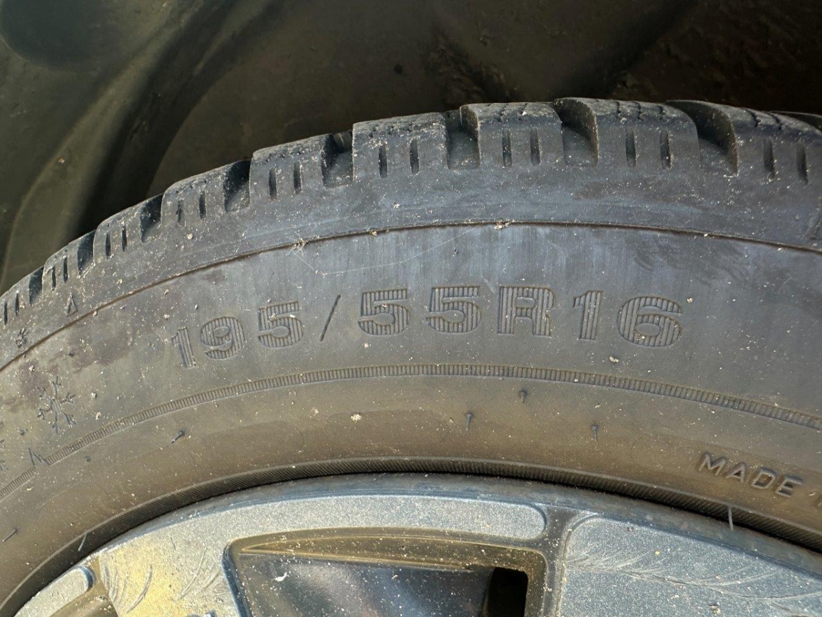 T18