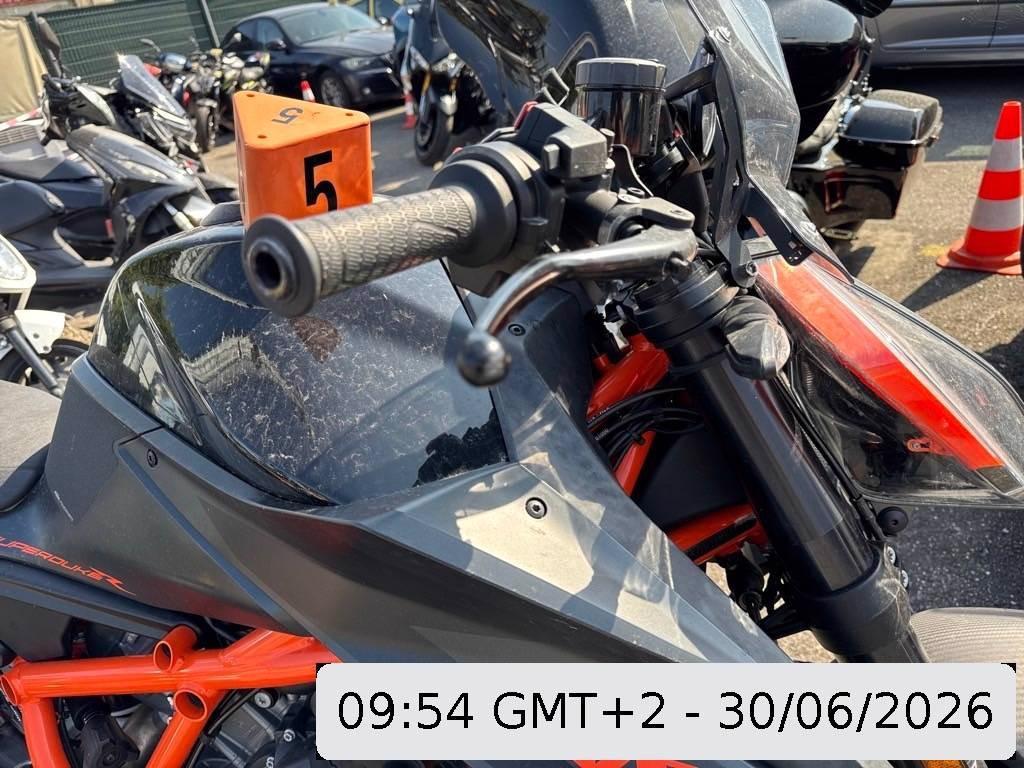 T12