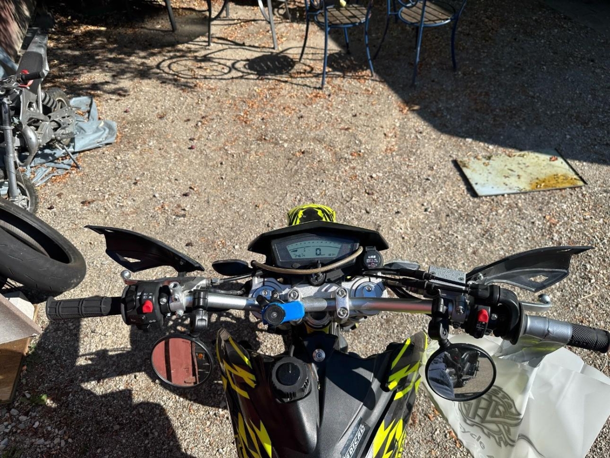 T8