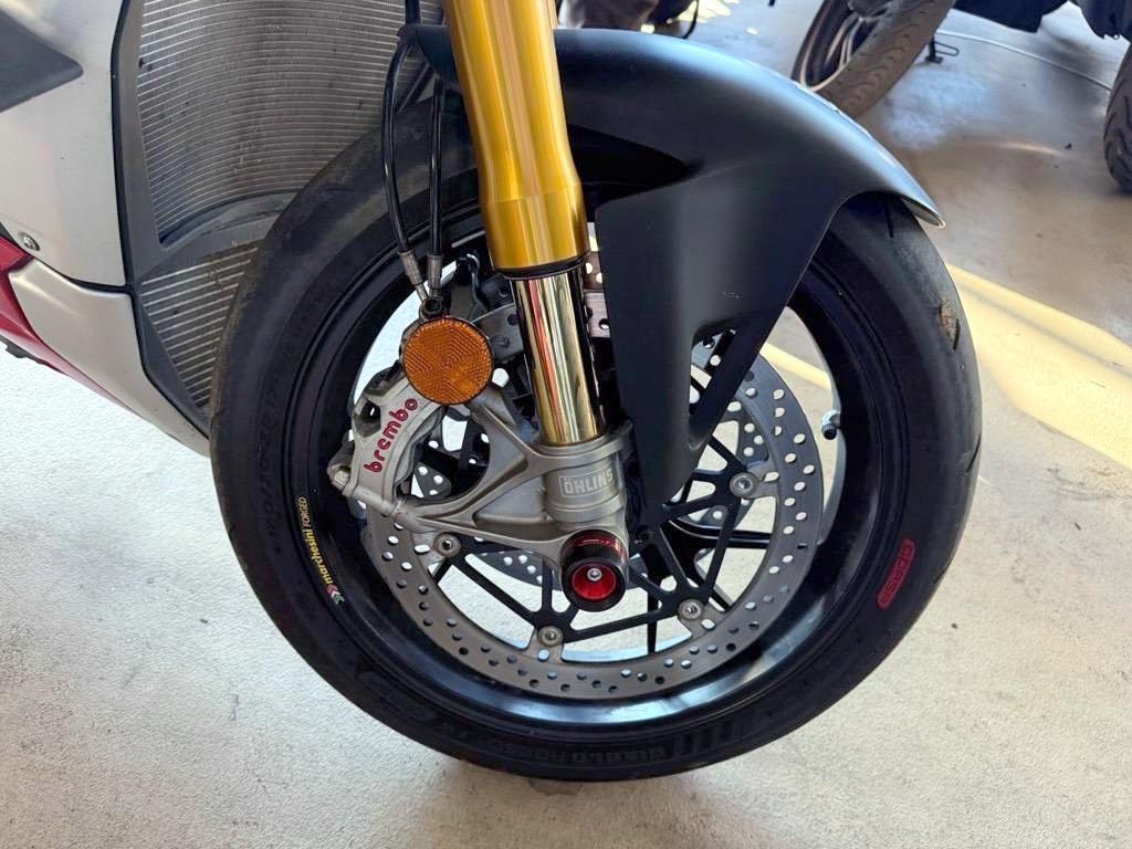 T12