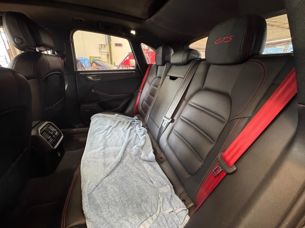 T12