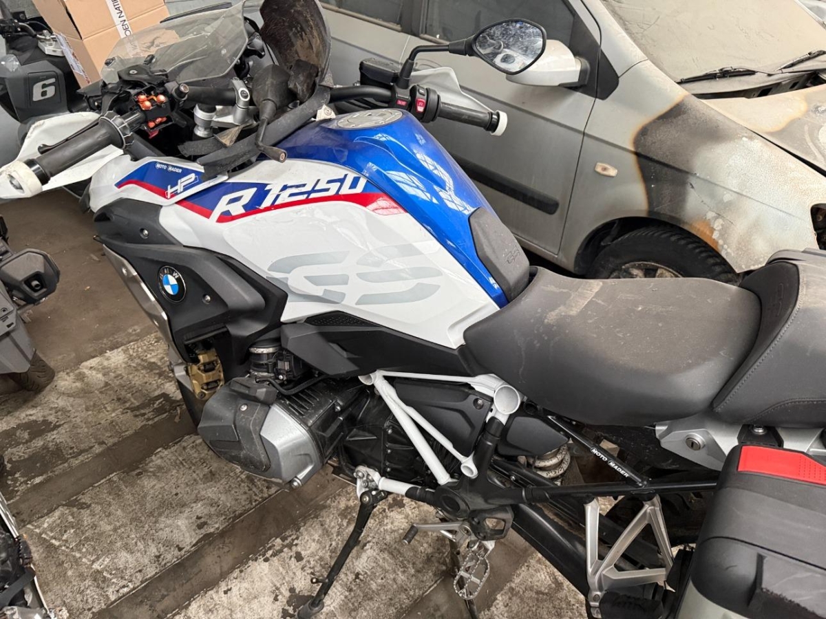 T13