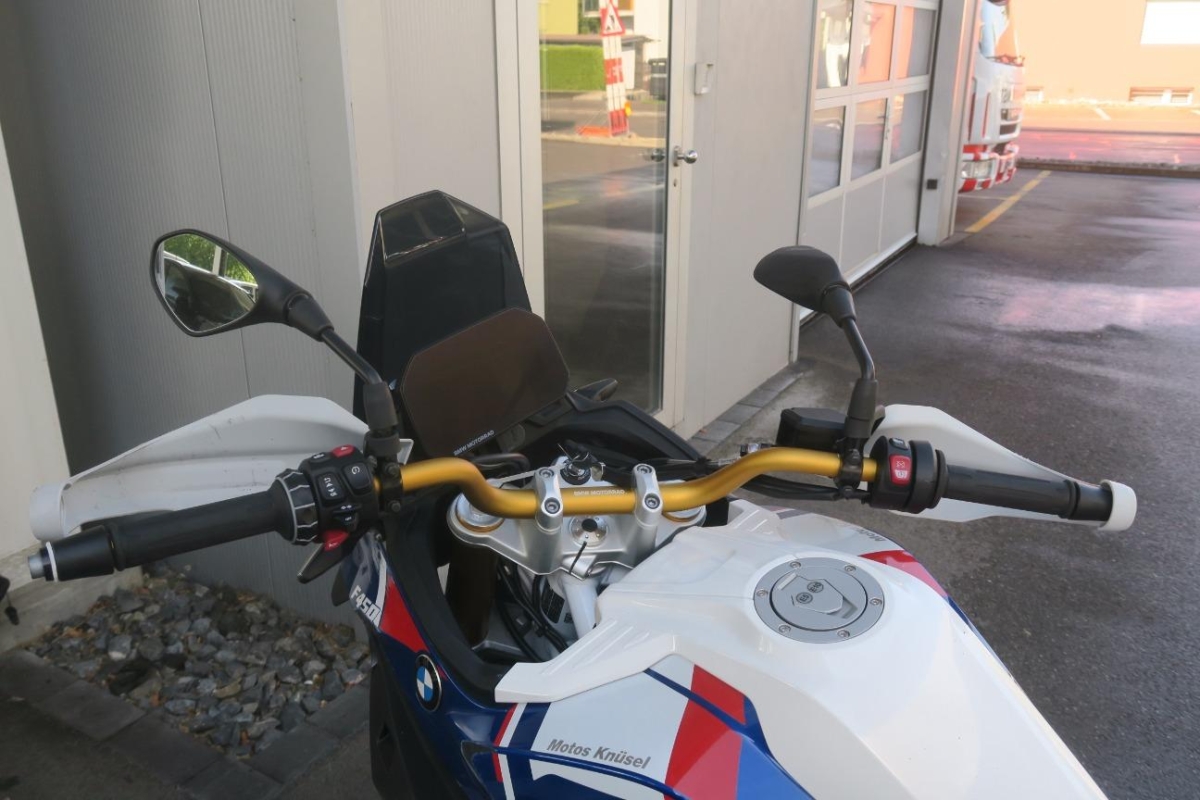 T7