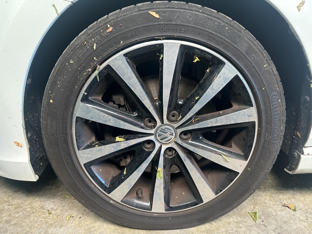 T18