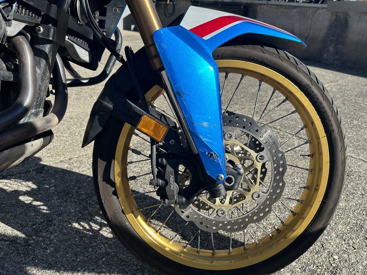 T16