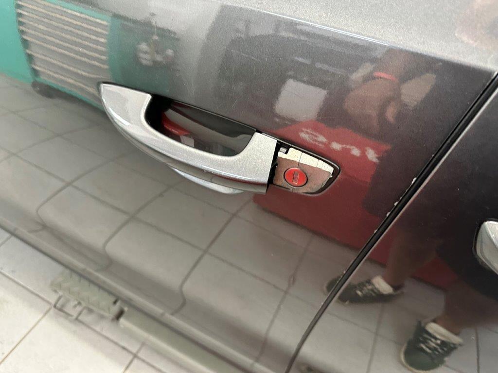 T18