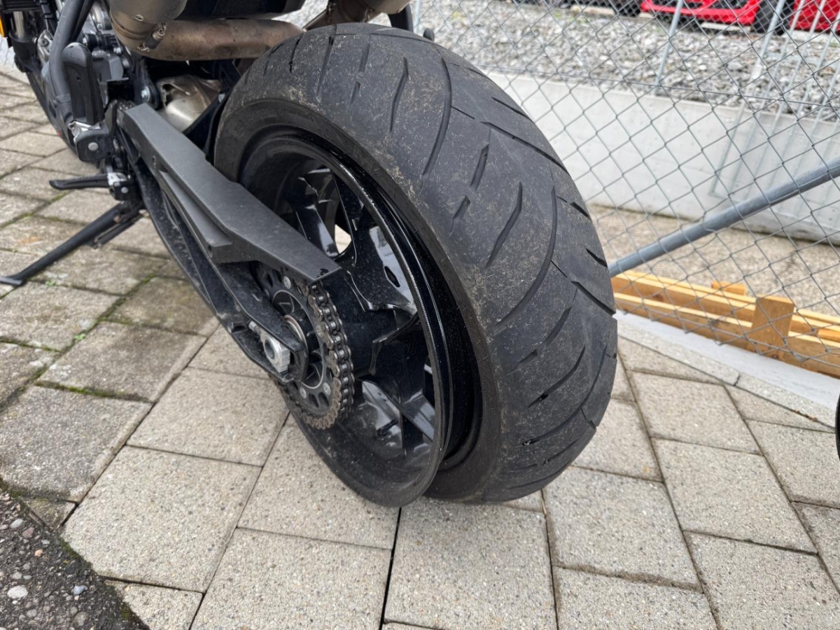 T19