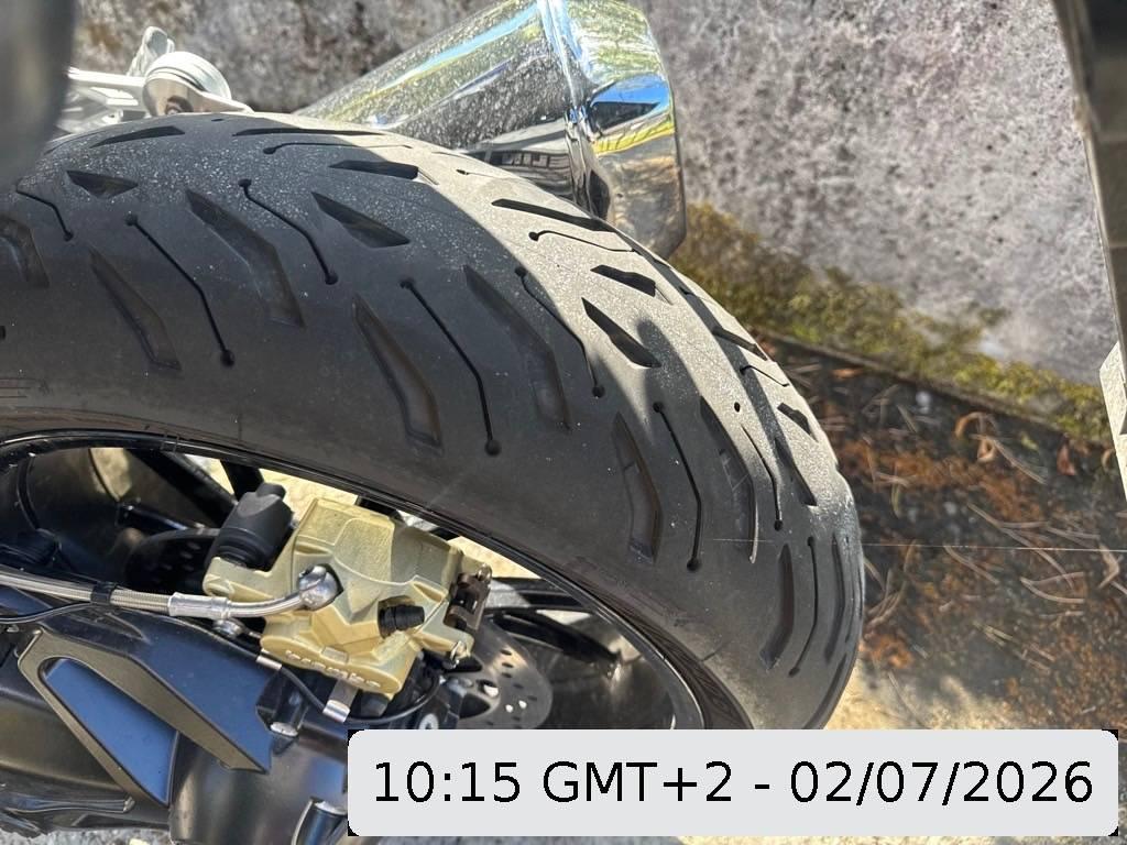 T16